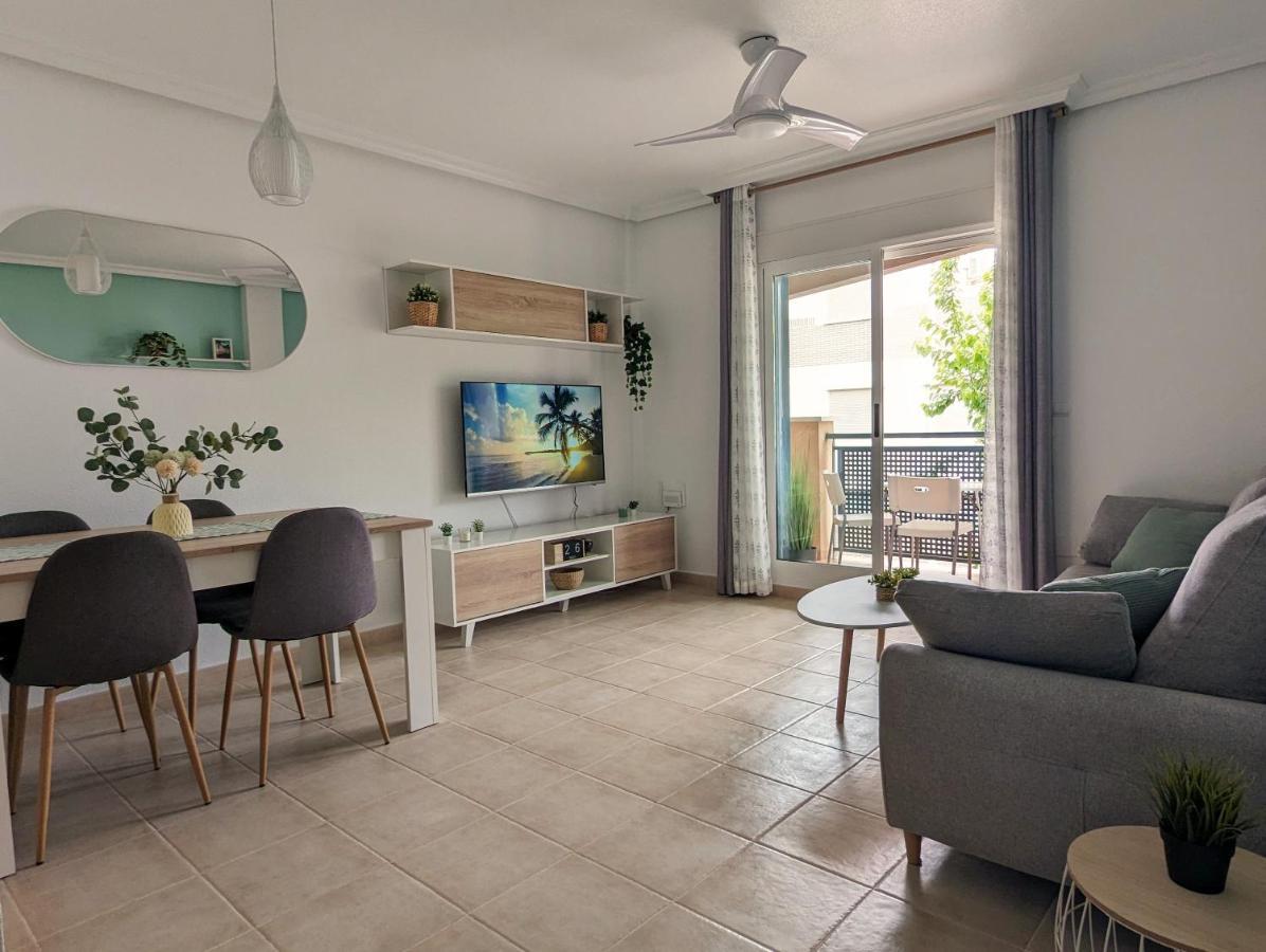 Apartamento Las Palmeras - Con Terraza, Barbacoa, Aire Acondicionado Y A 250M De La Playa! Los Alcázares Exterior foto