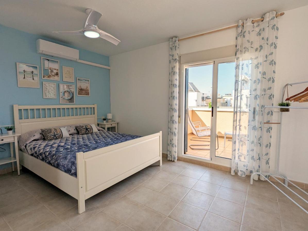 Apartamento Las Palmeras - Con Terraza, Barbacoa, Aire Acondicionado Y A 250M De La Playa! Los Alcázares Exterior foto